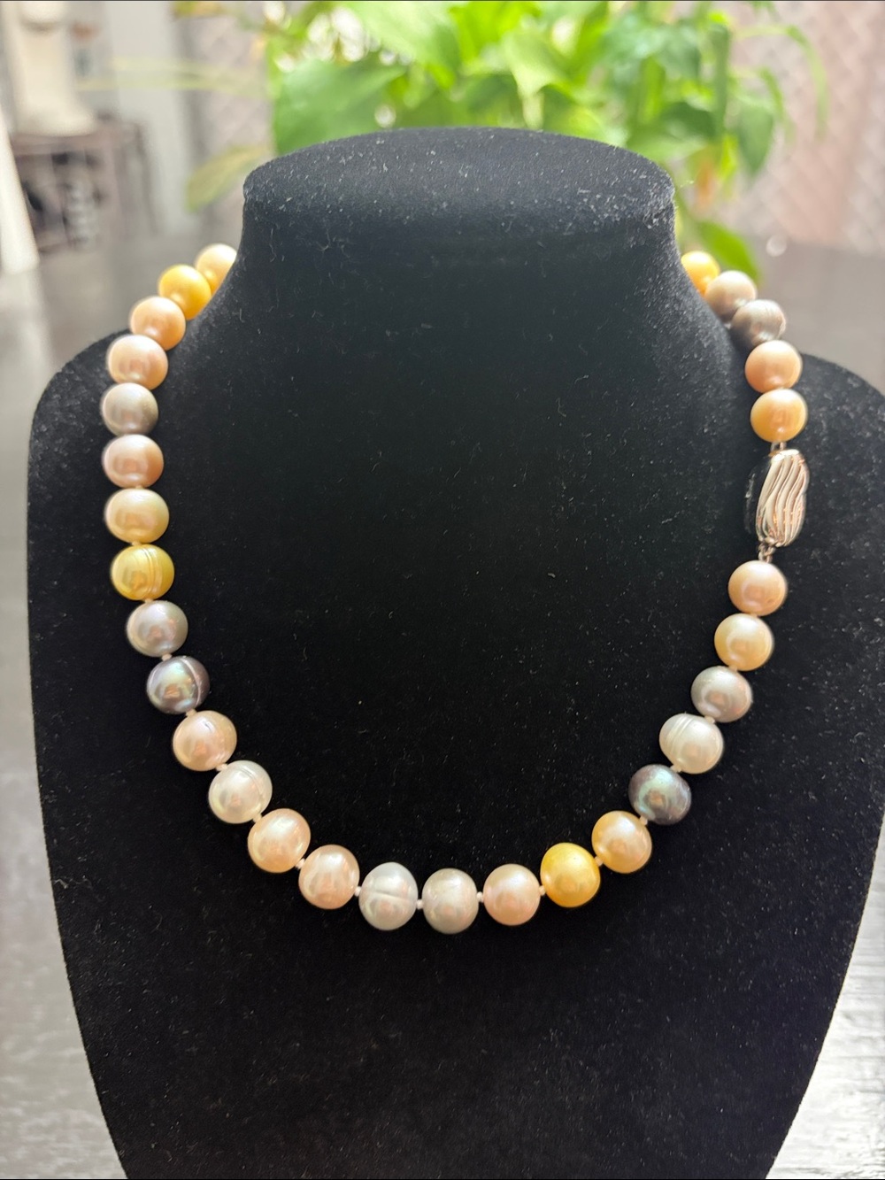 NWOT Honora  Gelato  Pearl Necklace in Peach, Gold & Gray Tone
